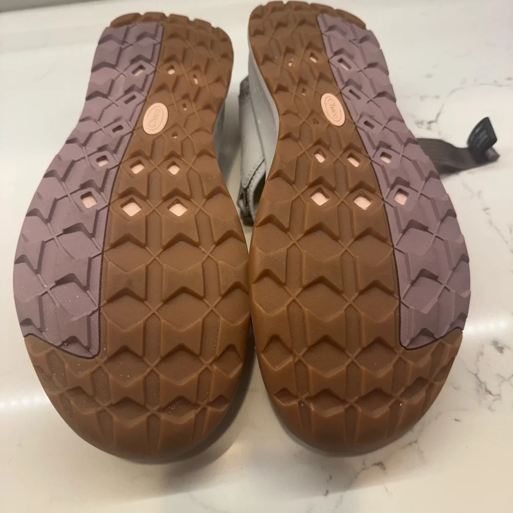 Chaco Odyssey‎ Closed Toe Hiking Sandals Women 10 Gray Purple Trail Water Shoes